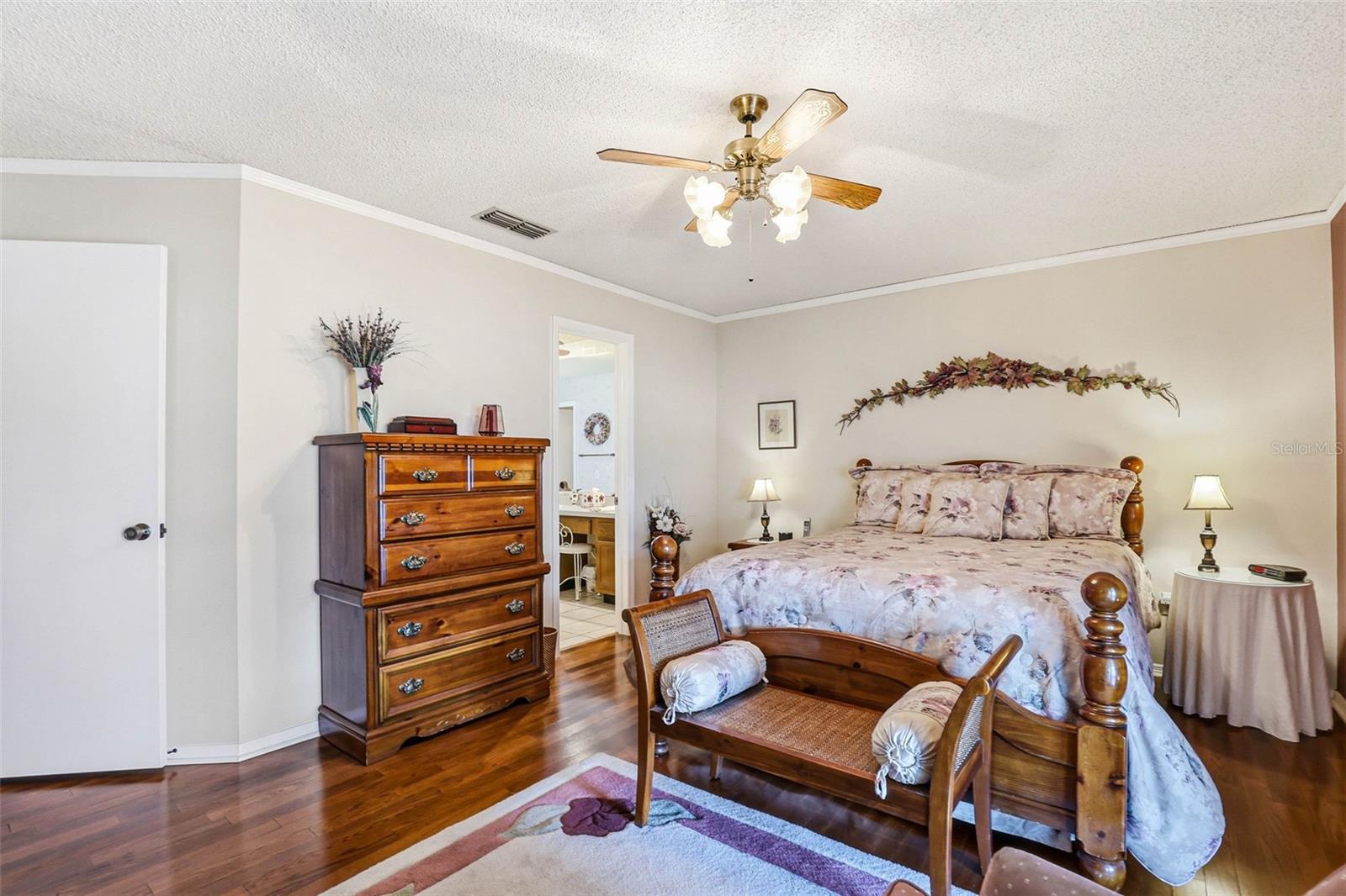 Image 23 of 47 For 9727 Fox Chapel Road