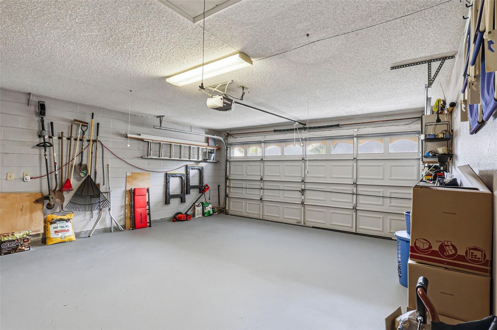 Image 40 of 47 For 9727 Fox Chapel Road