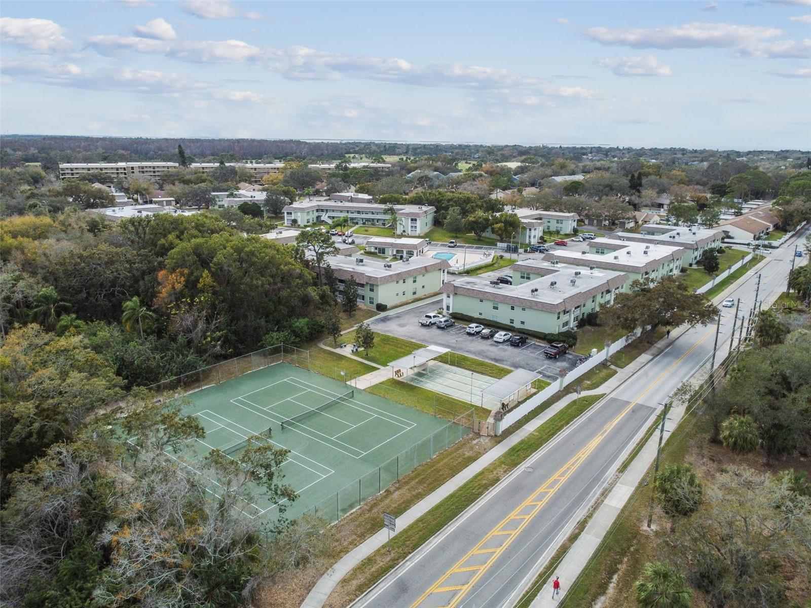 Image 32 of 52 For 1250 S Pinellas Ave  503