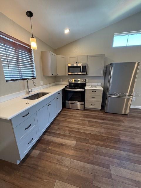 Image 2 of 9 For 2448 4th Avenue N 1-2