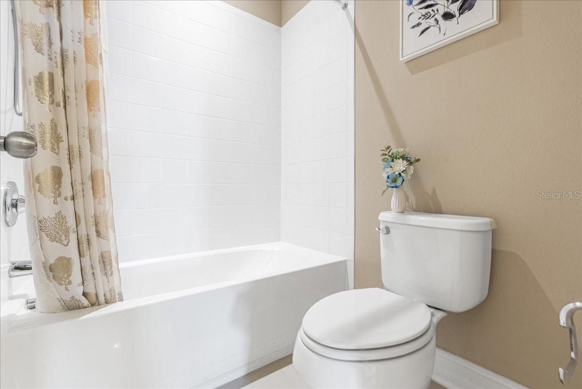 Image 32 of 87 For 3963 Empoli Court