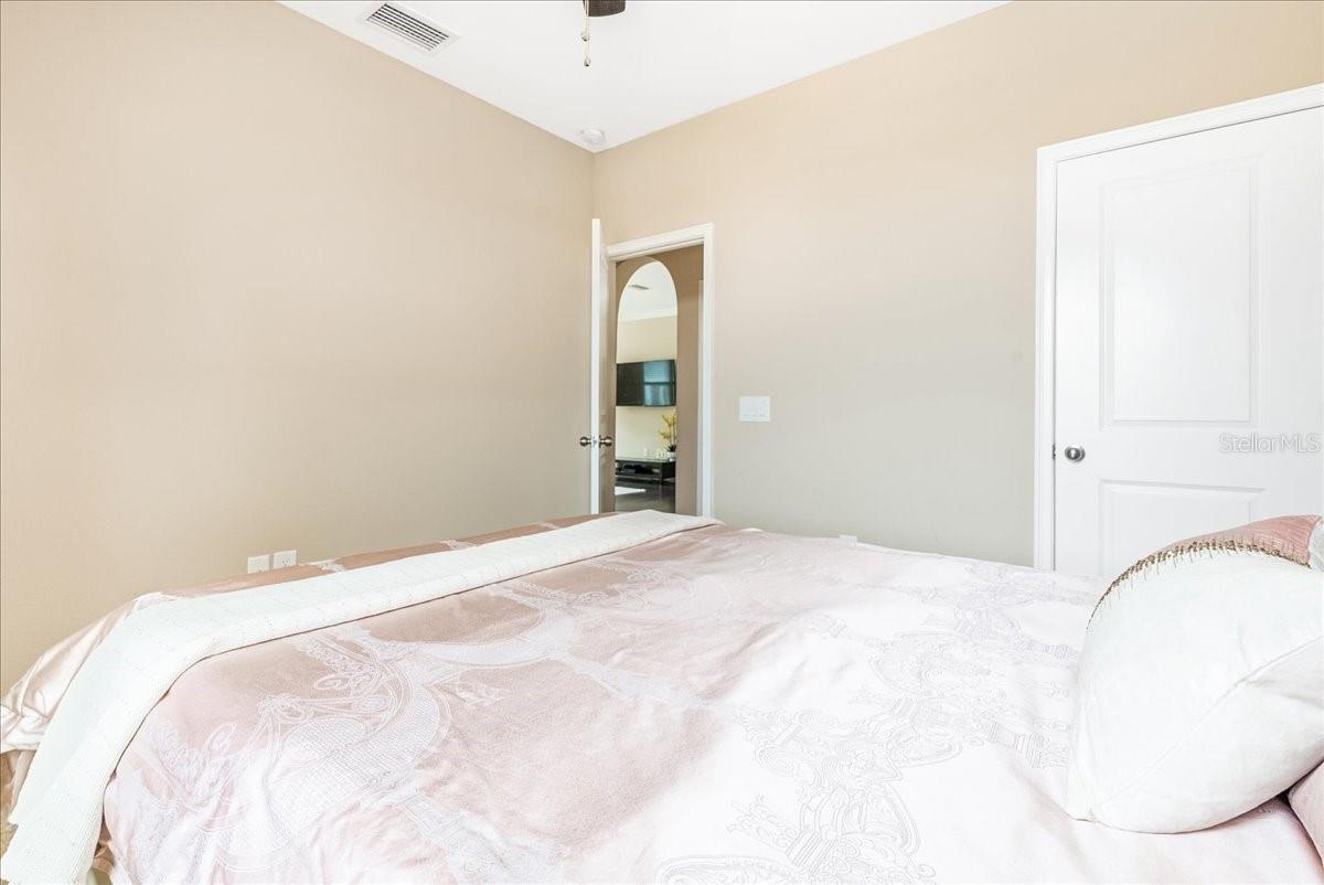 Image 36 of 87 For 3963 Empoli Court