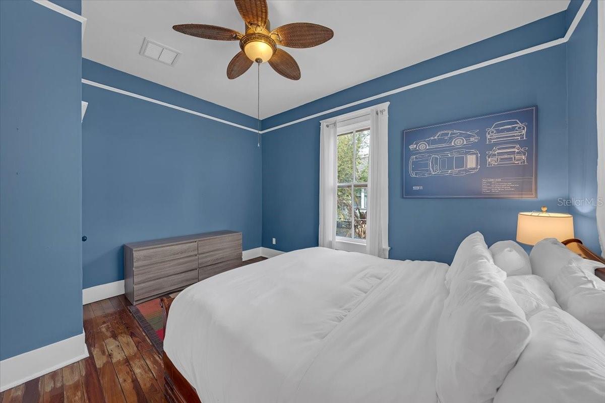 Image 13 of 59 For 4108 Lynn Avenue