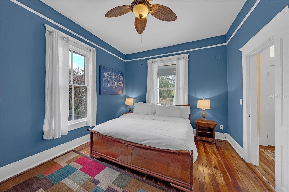 Image 14 of 59 For 4108 Lynn Avenue