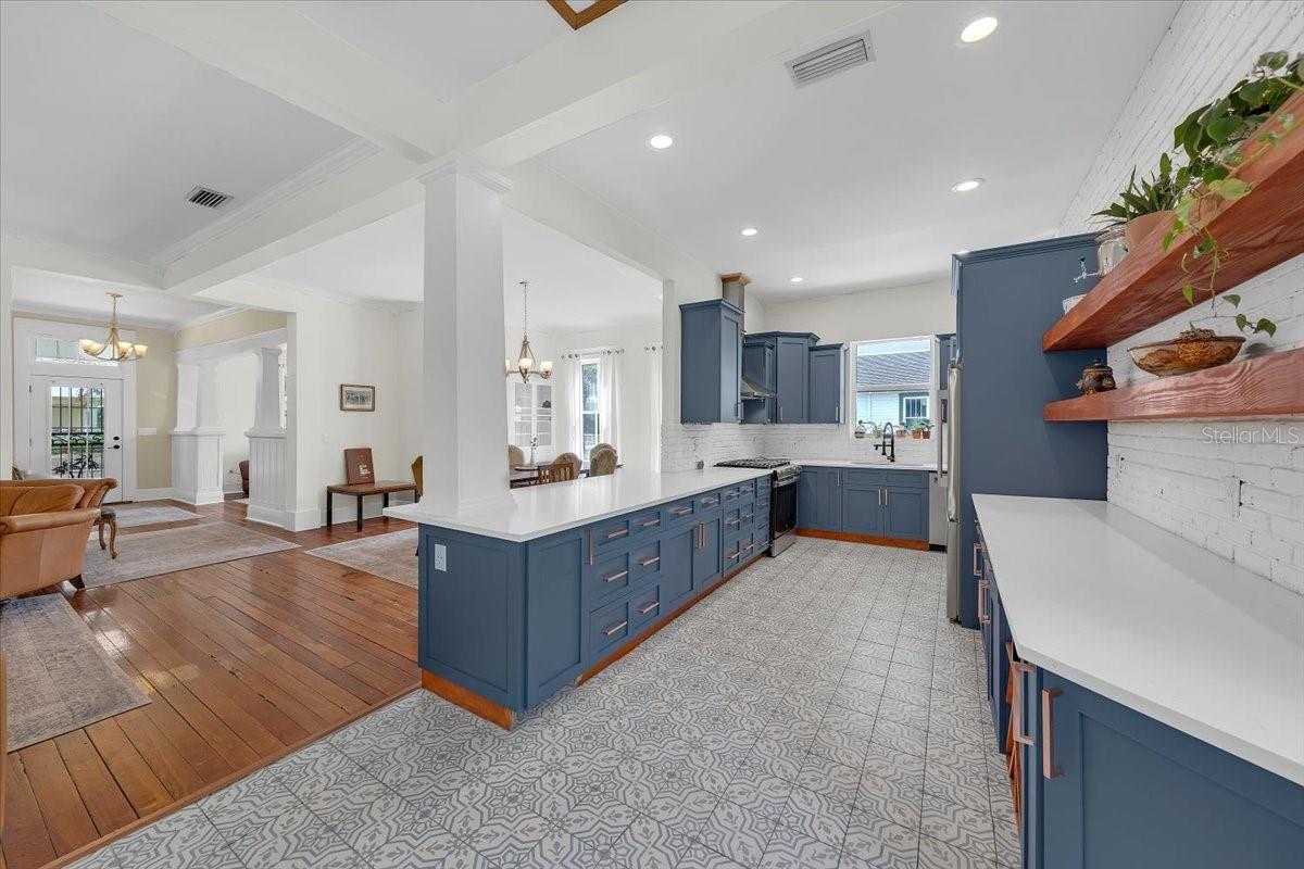 Image 37 of 59 For 4108 Lynn Avenue