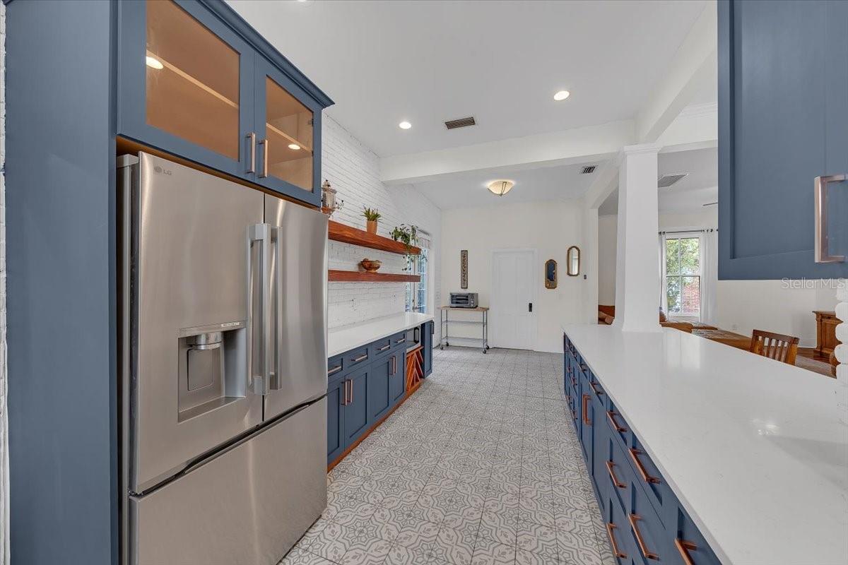 Image 41 of 59 For 4108 Lynn Avenue