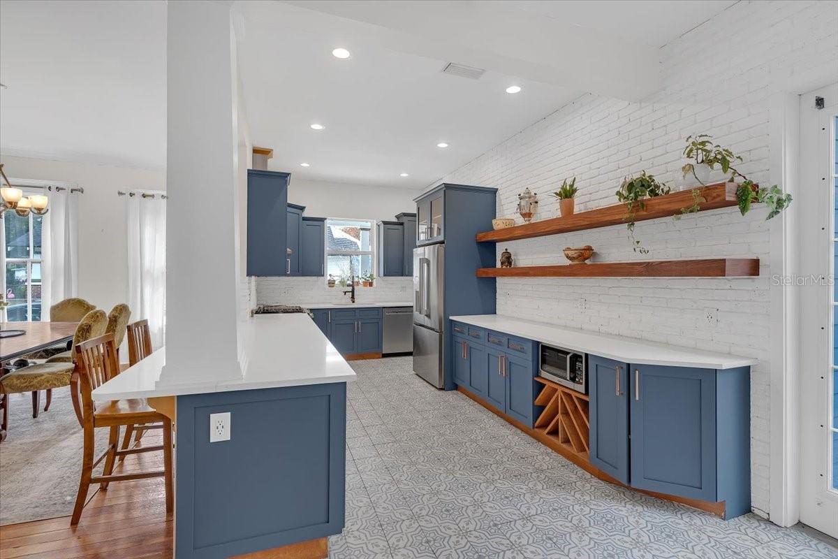 Image 44 of 59 For 4108 Lynn Avenue