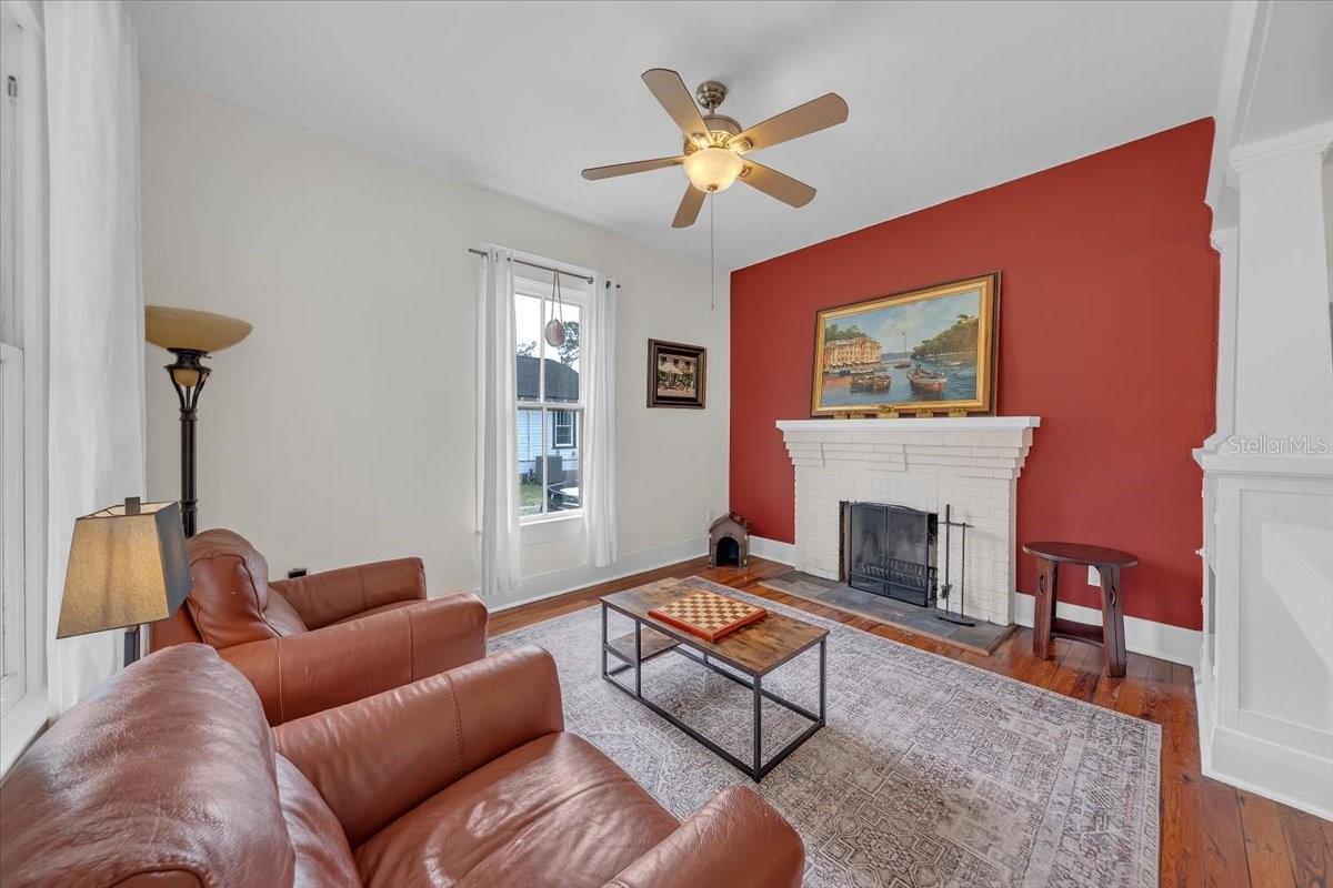 Image 9 of 59 For 4108 Lynn Avenue