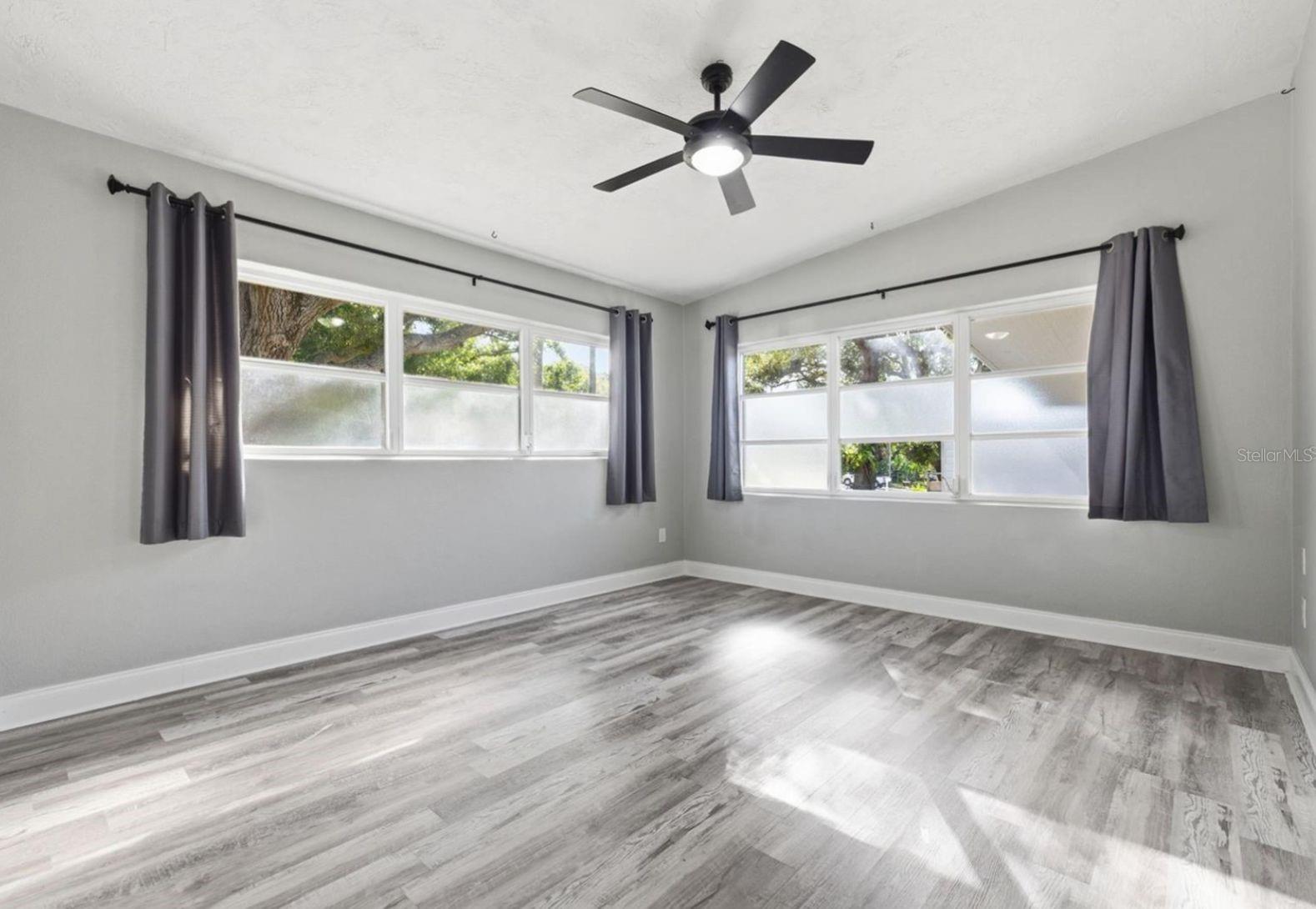 Image 11 of 21 For 7198 121st Way N