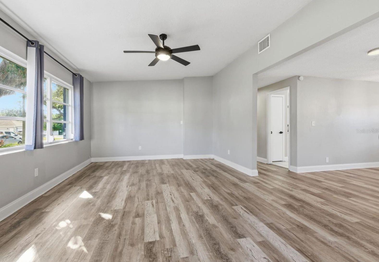 Image 5 of 21 For 7198 121st Way N