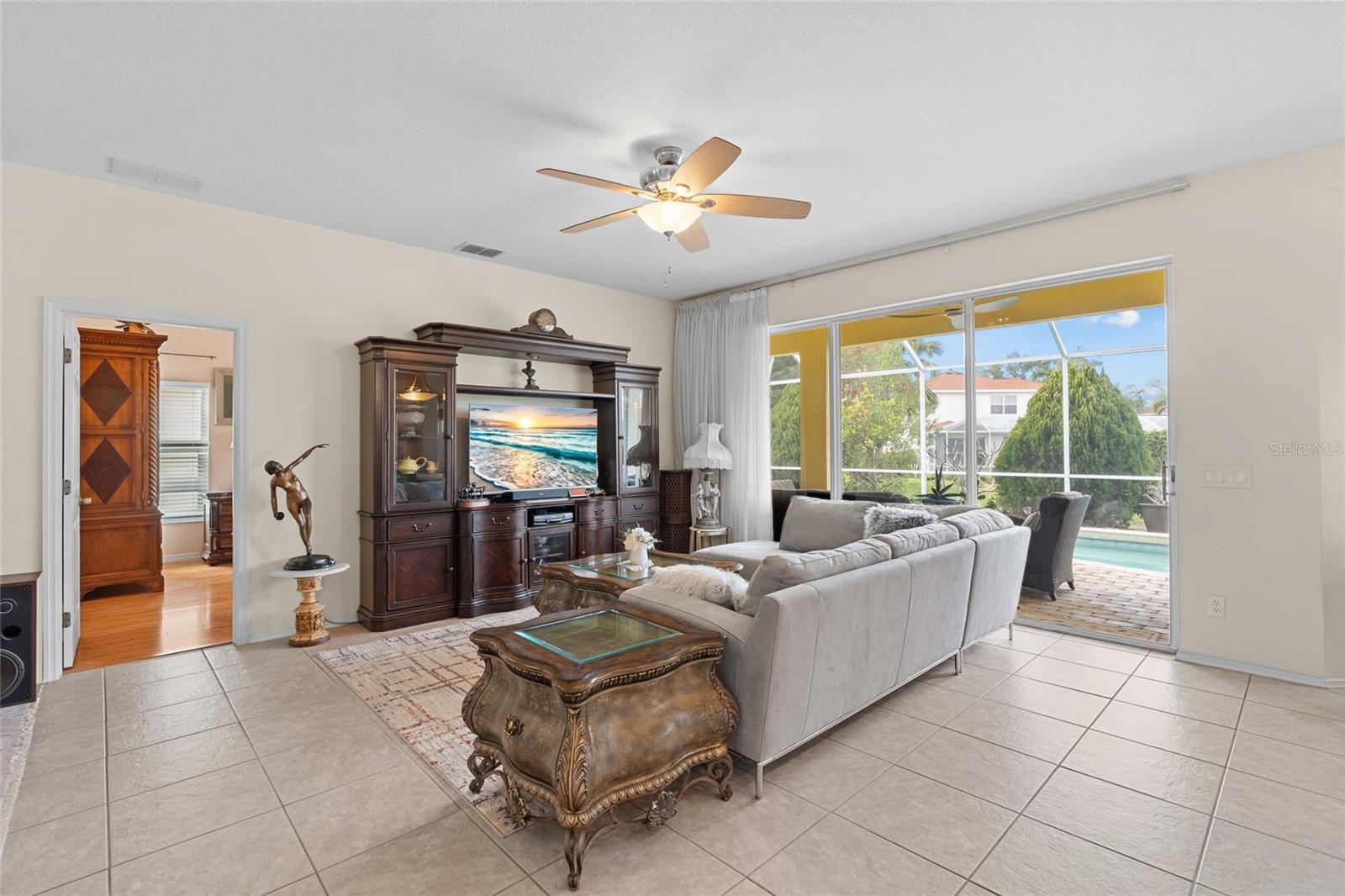 Image 4 of 19 For 4805 50th Avenue W