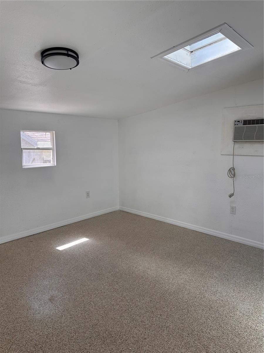 Image 14 of 15 For 7407 33rd Avenue S