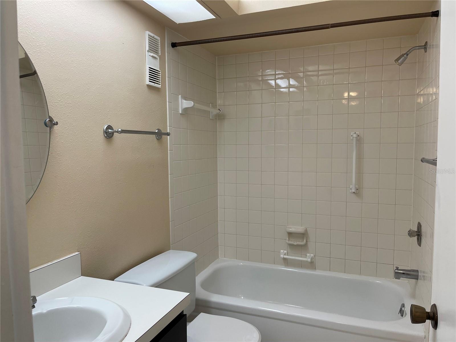 Image 14 of 21 For 2700 Nebraska Avenue 1-205