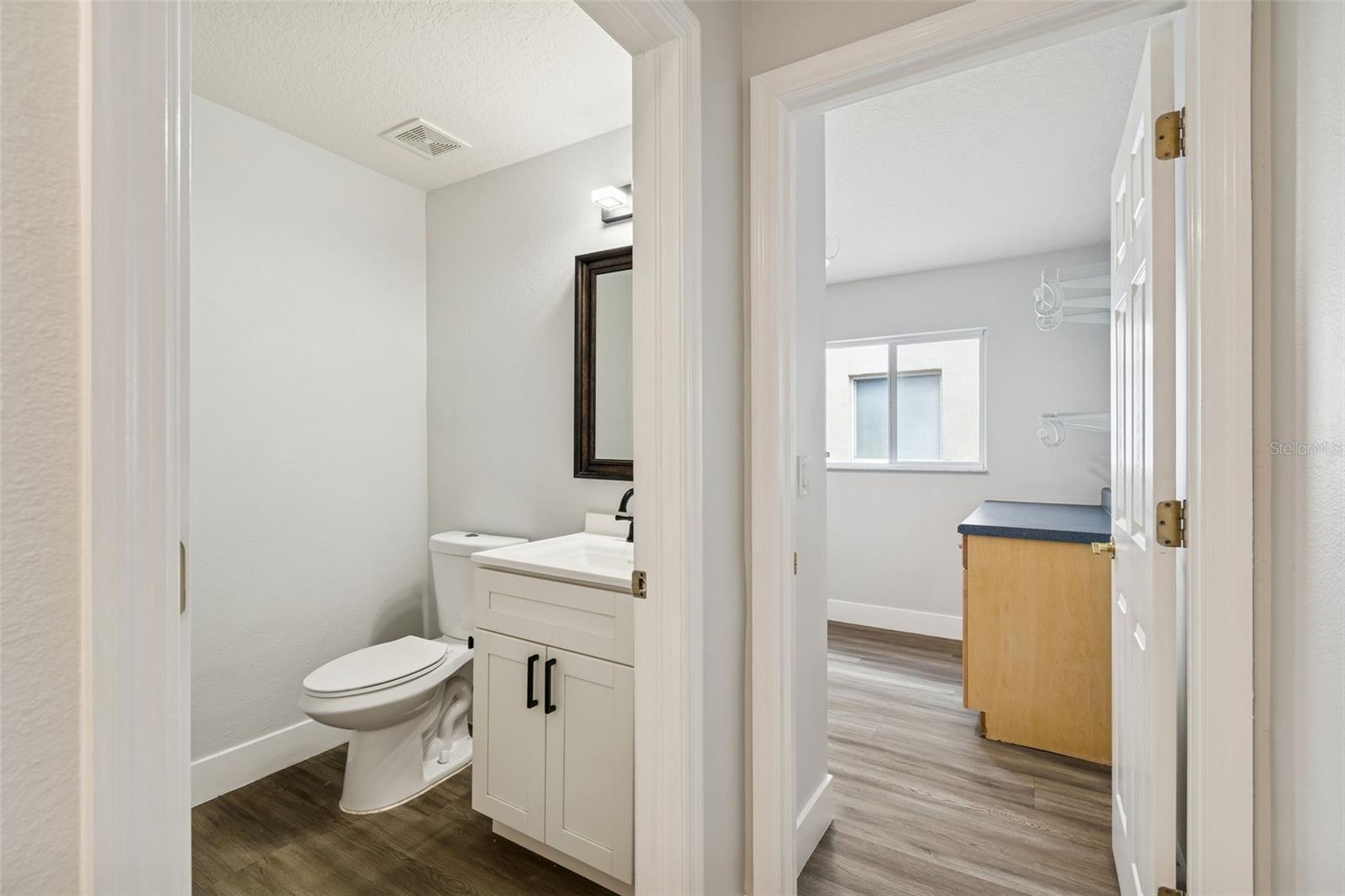 Image 11 of 88 For 18154 Sandy Pointe Drive