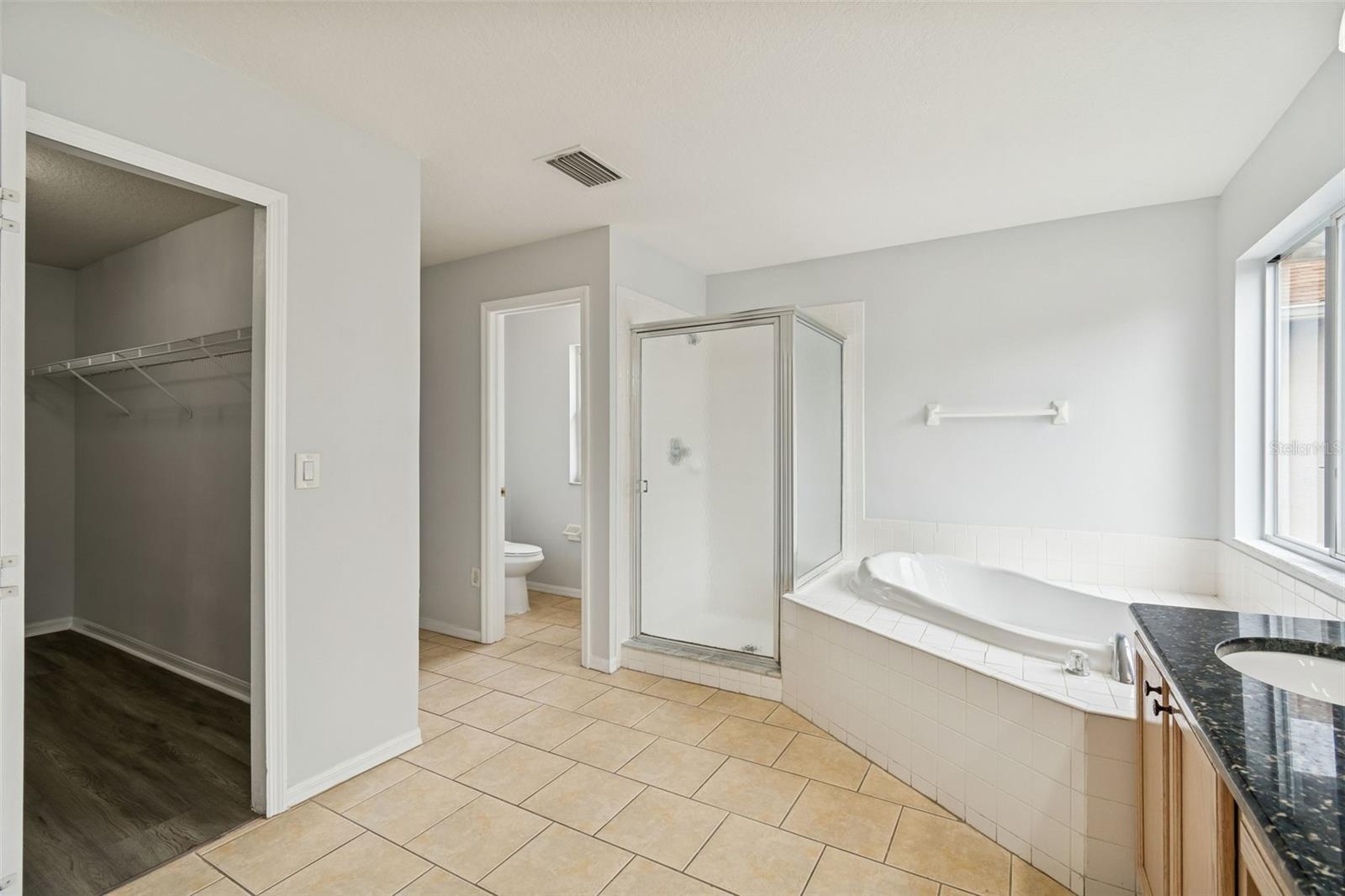 Image 50 of 88 For 18154 Sandy Pointe Drive