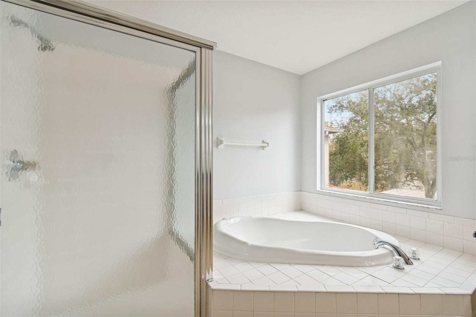 Image 51 of 88 For 18154 Sandy Pointe Drive