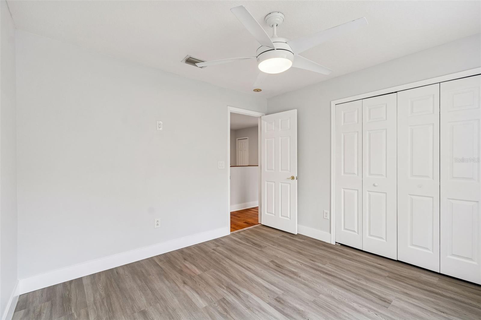 Image 56 of 88 For 18154 Sandy Pointe Drive