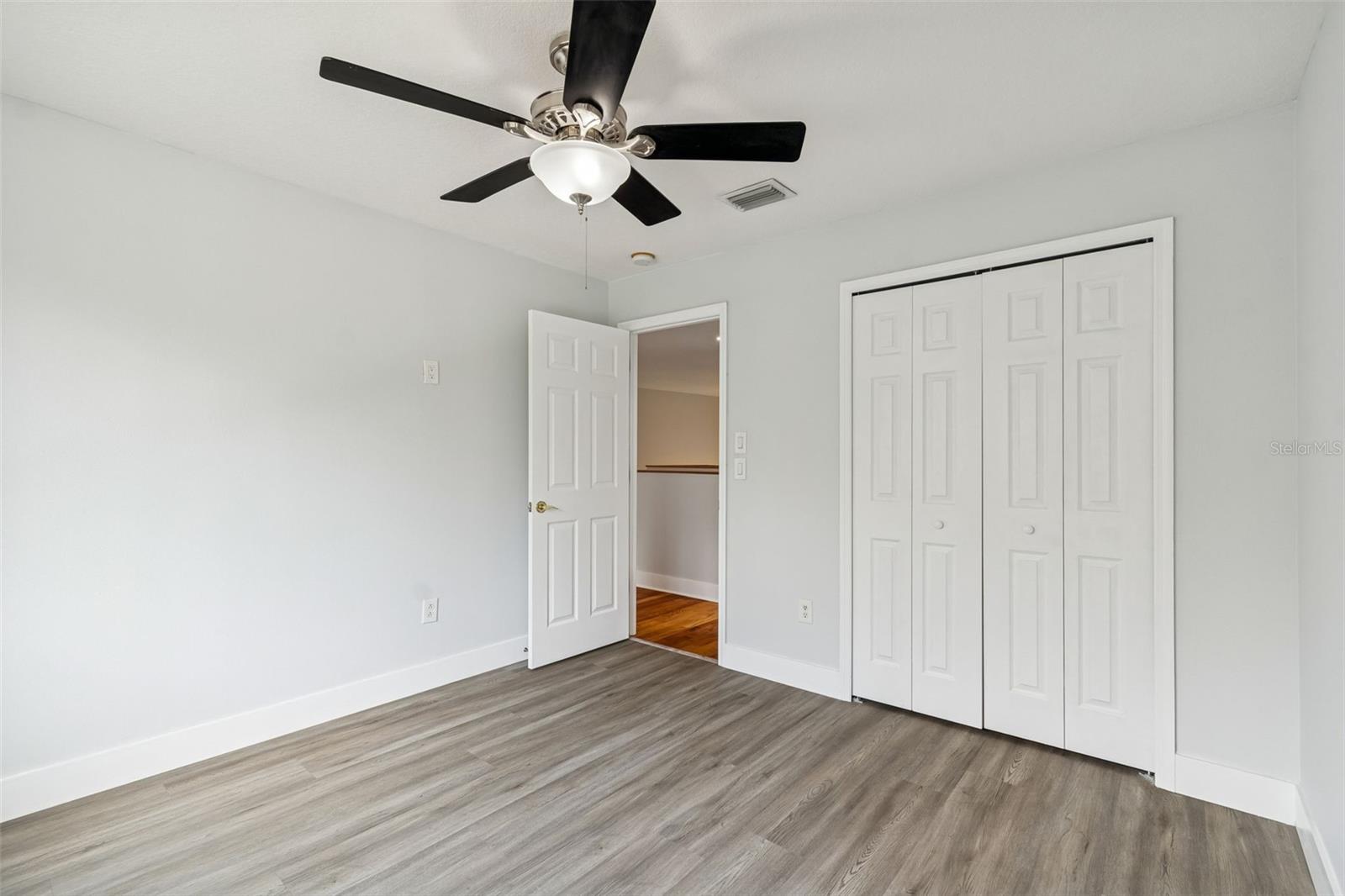 Image 58 of 88 For 18154 Sandy Pointe Drive