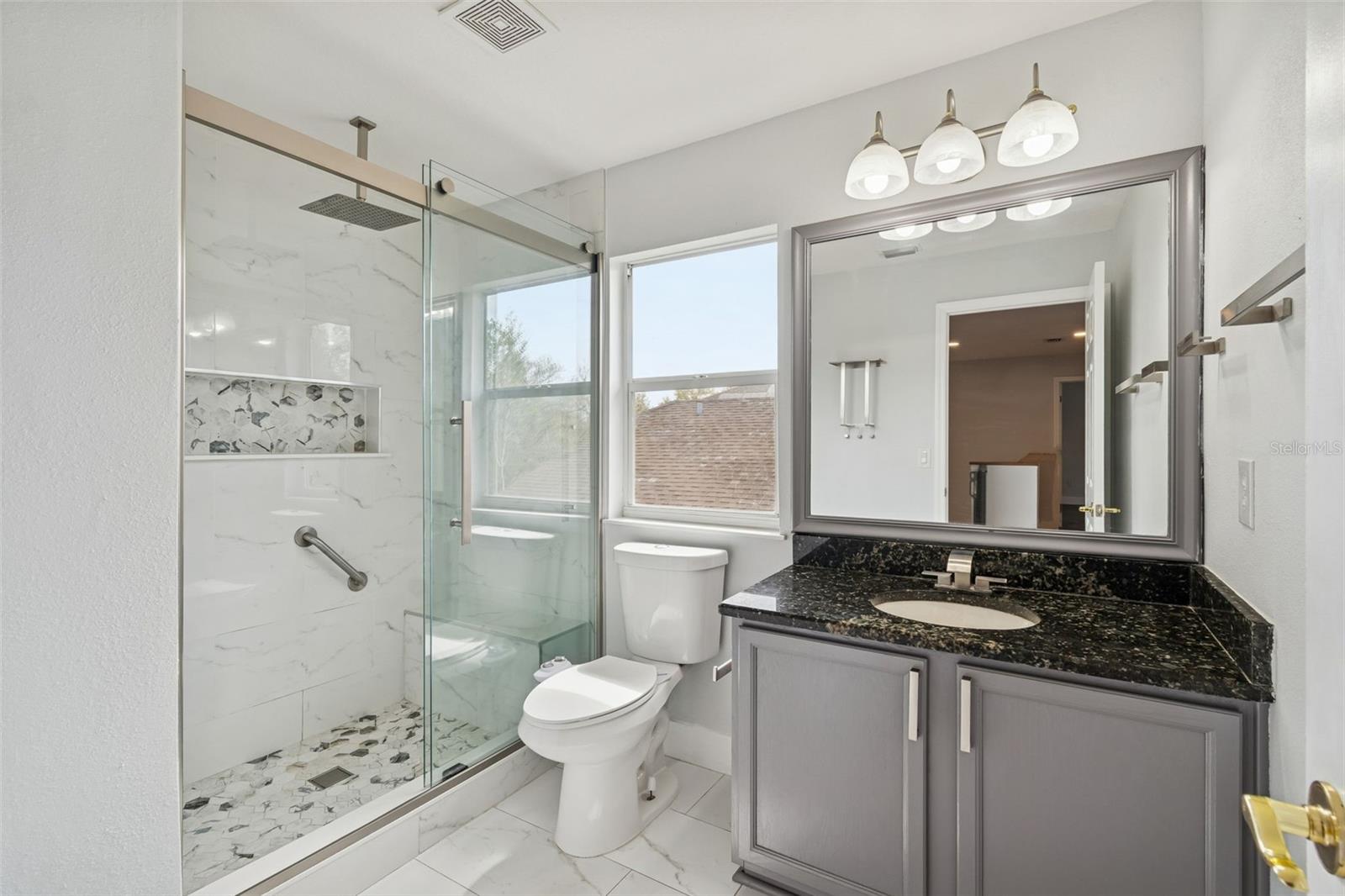 Image 59 of 88 For 18154 Sandy Pointe Drive