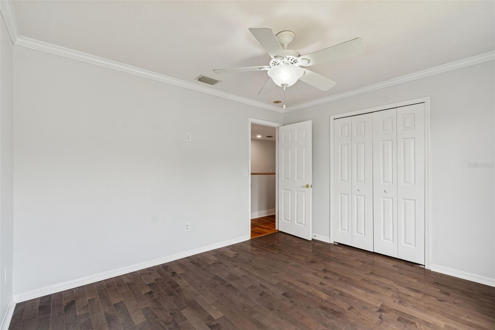 Image 62 of 88 For 18154 Sandy Pointe Drive