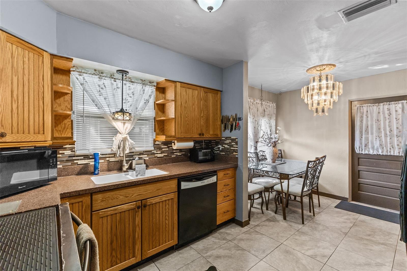 Image 17 of 33 For 8290 52nd Way N