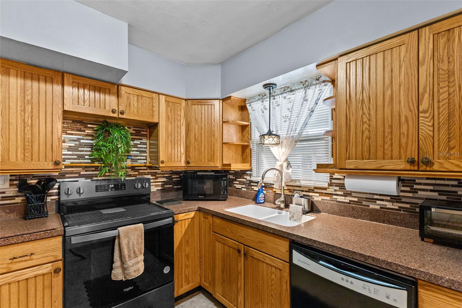 Image 18 of 33 For 8290 52nd Way N