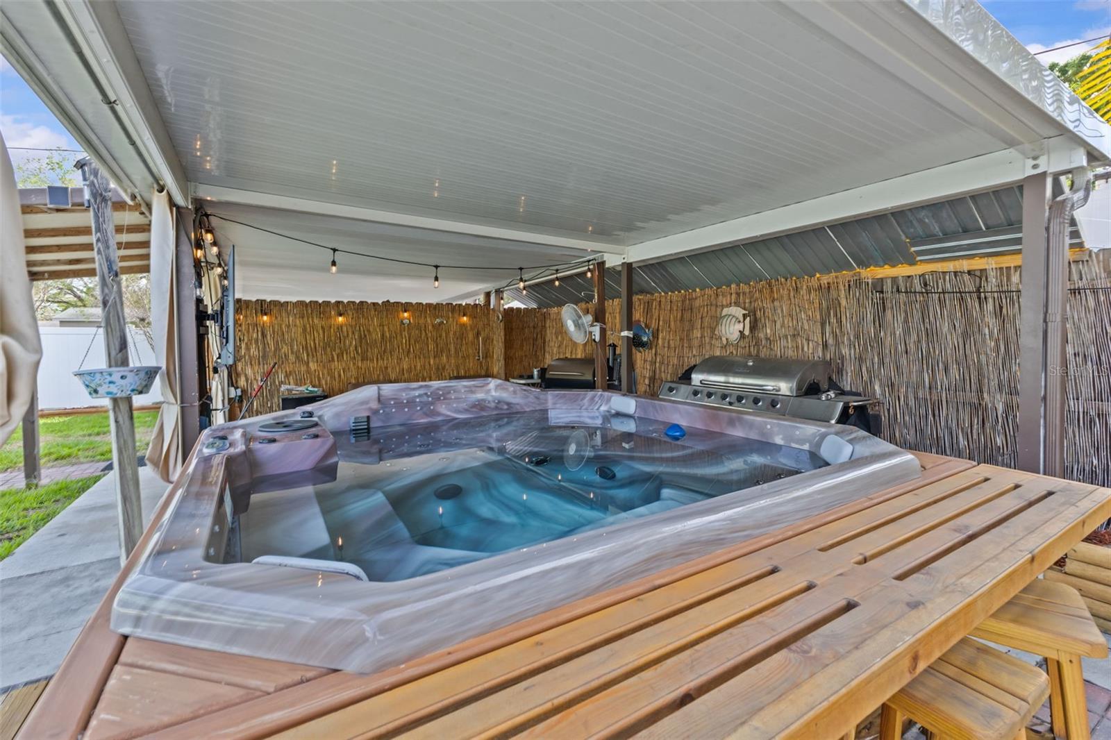 Image 28 of 33 For 8290 52nd Way N