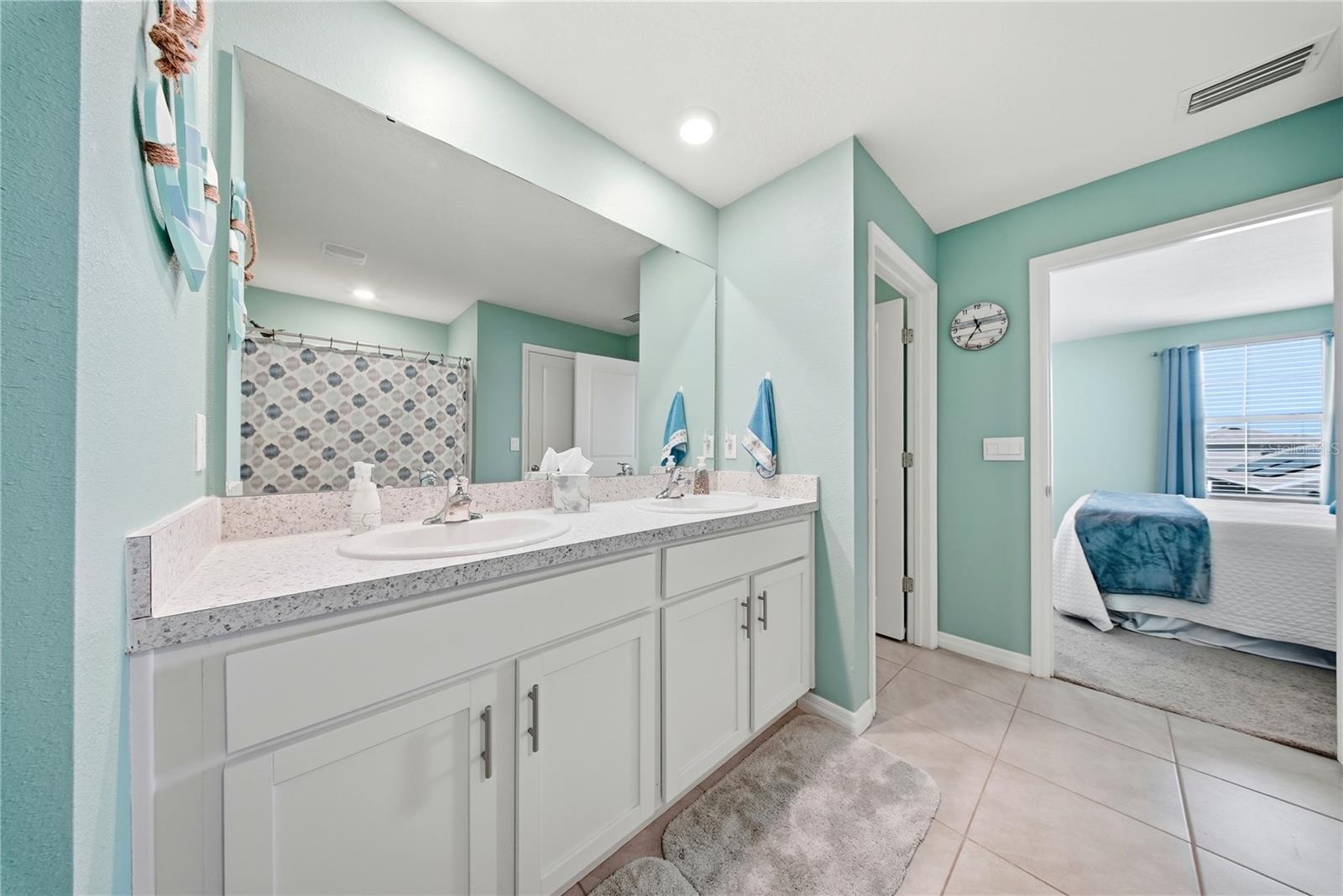 Image 26 of 43 For 12120 Lily Magnolia Lane