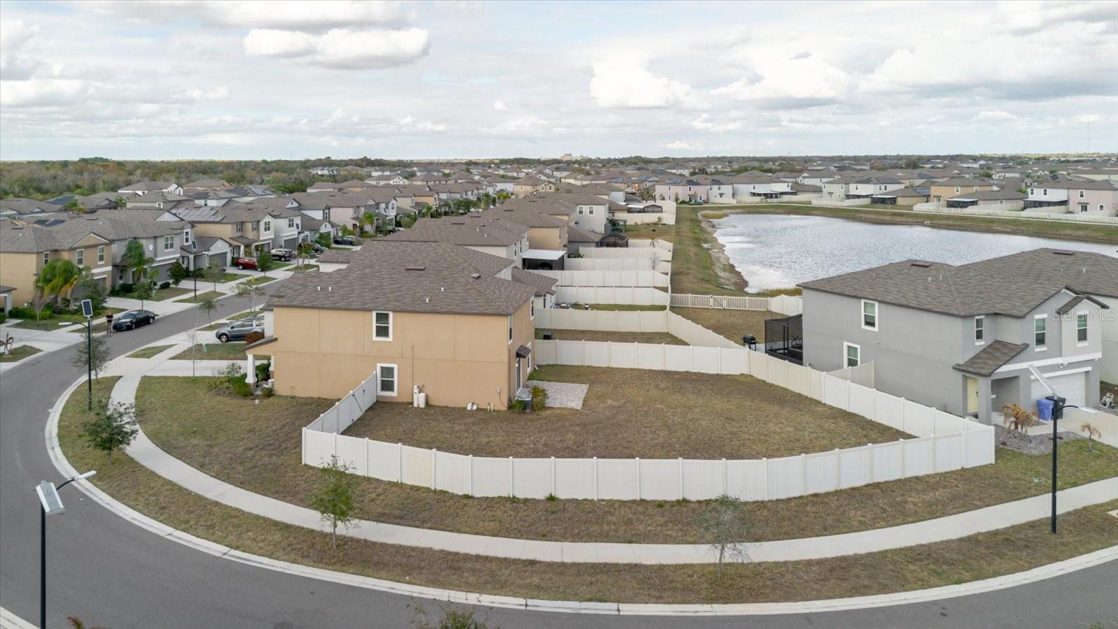 Image 40 of 41 For 9411 Lemon Drop Loop