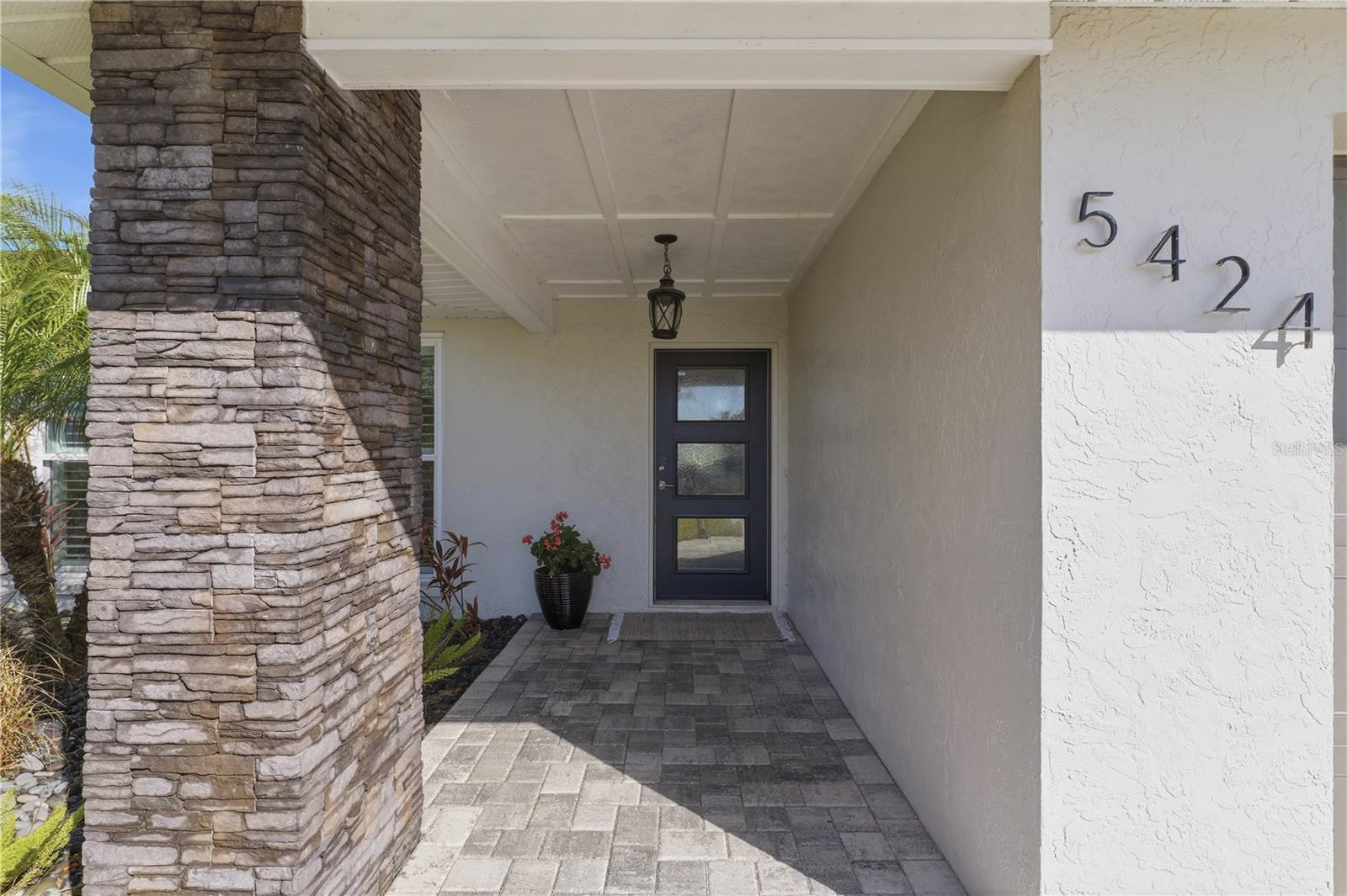 Image 3 of 84 For 5424 Pilots Place