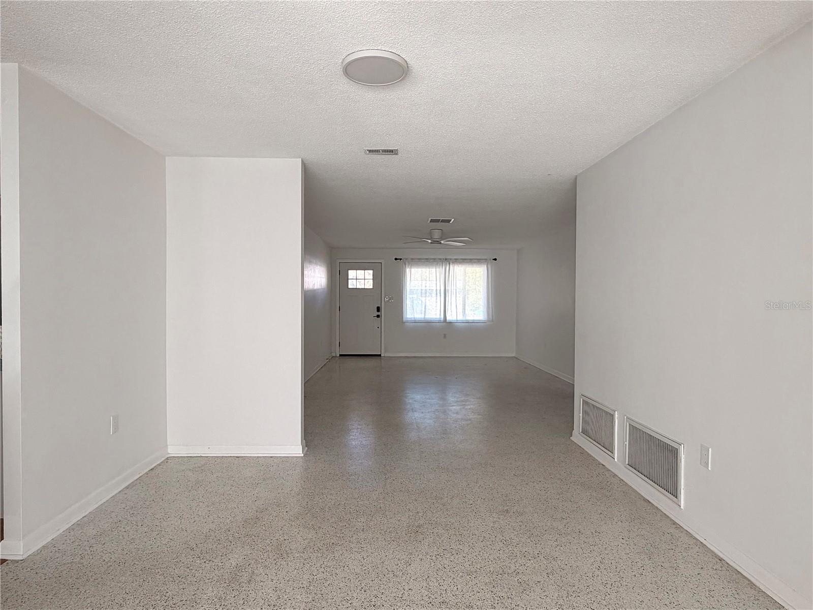 Image 10 of 29 For 523 Milwaukee Avenue