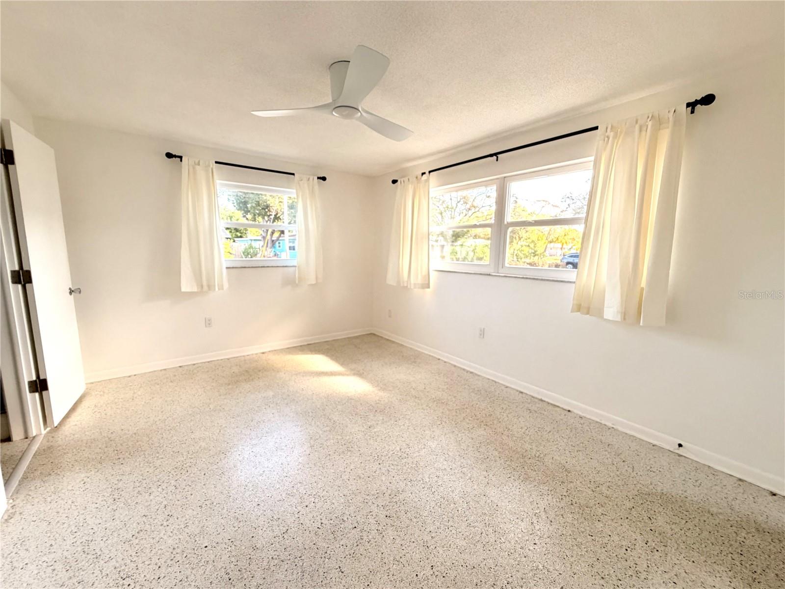 Image 17 of 29 For 523 Milwaukee Avenue