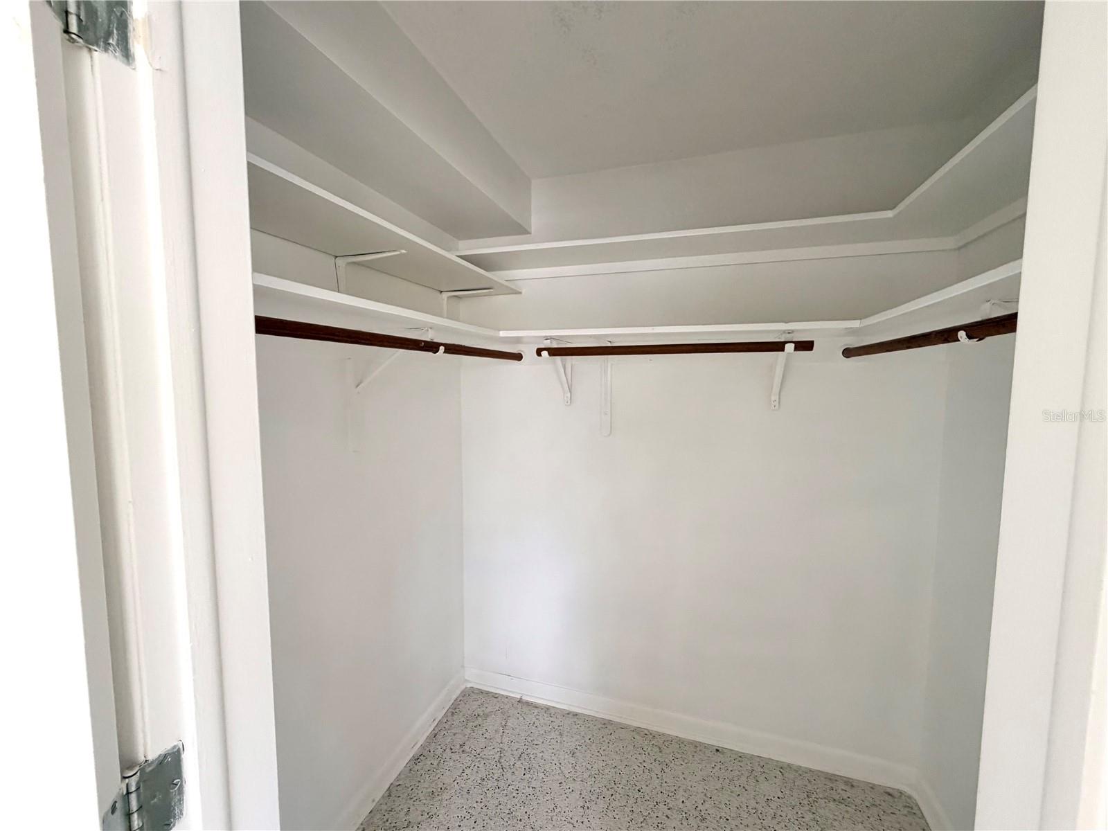 Image 20 of 29 For 523 Milwaukee Avenue