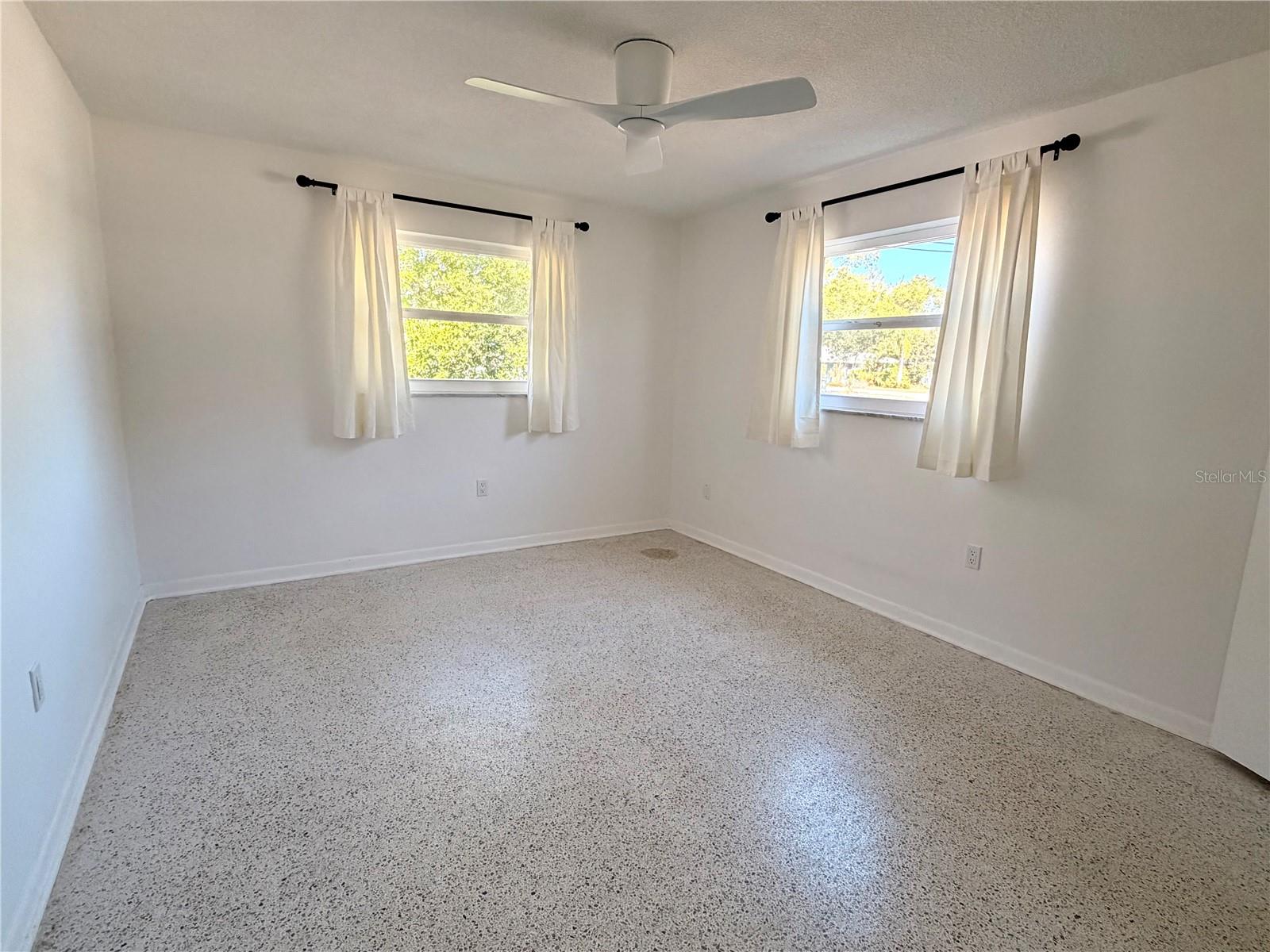 Image 23 of 29 For 523 Milwaukee Avenue