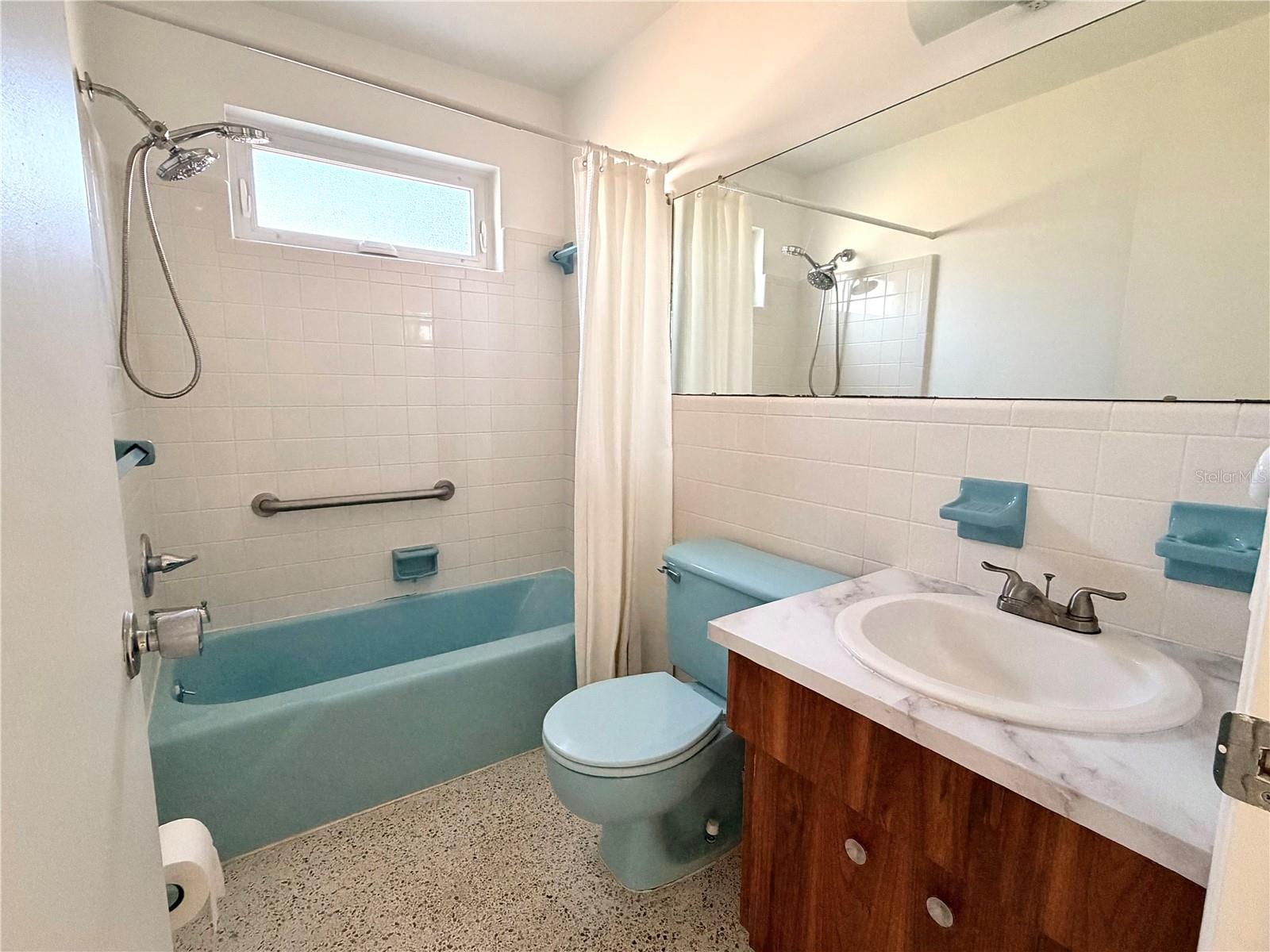 Image 26 of 29 For 523 Milwaukee Avenue