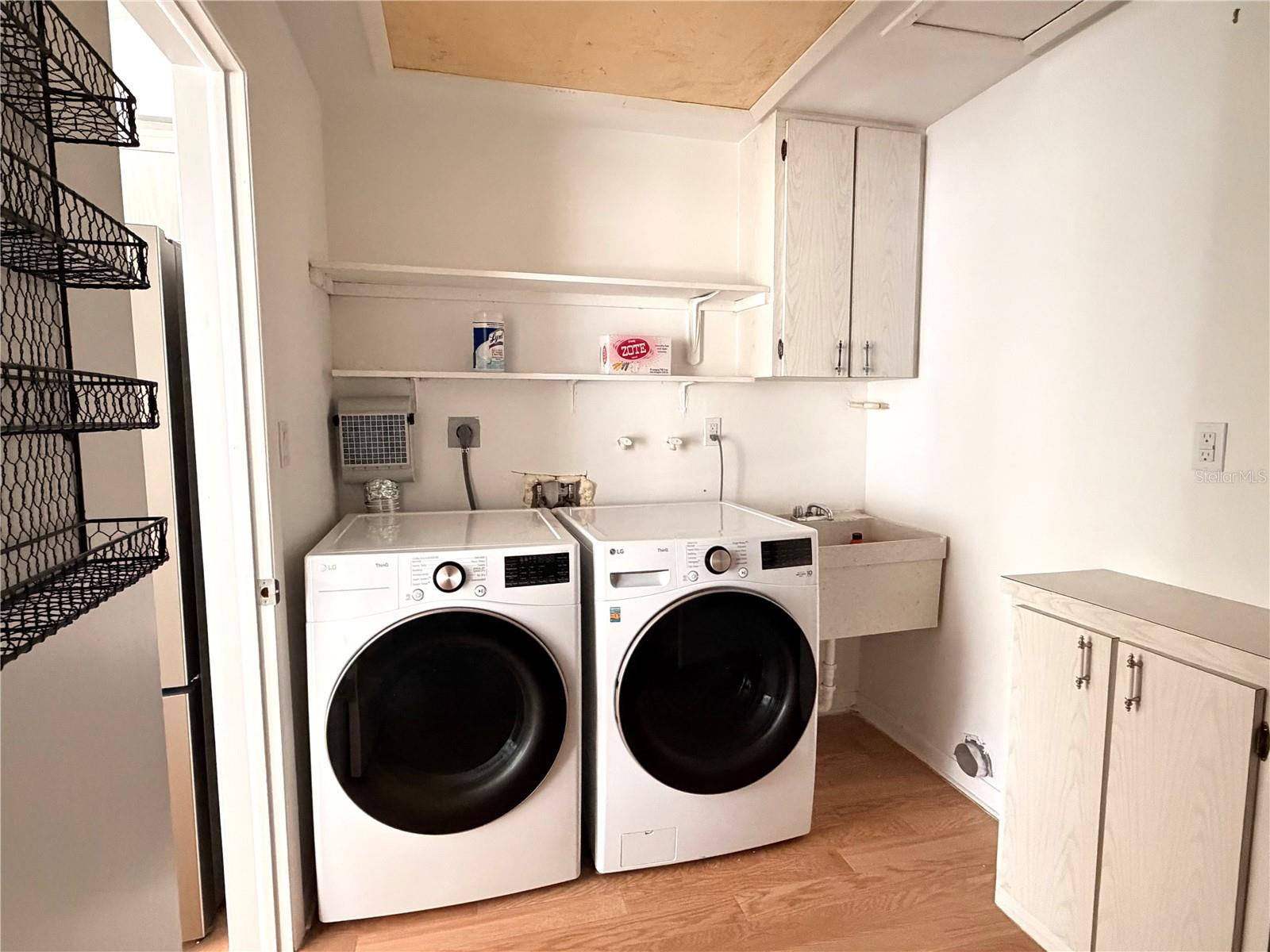 Image 7 of 29 For 523 Milwaukee Avenue