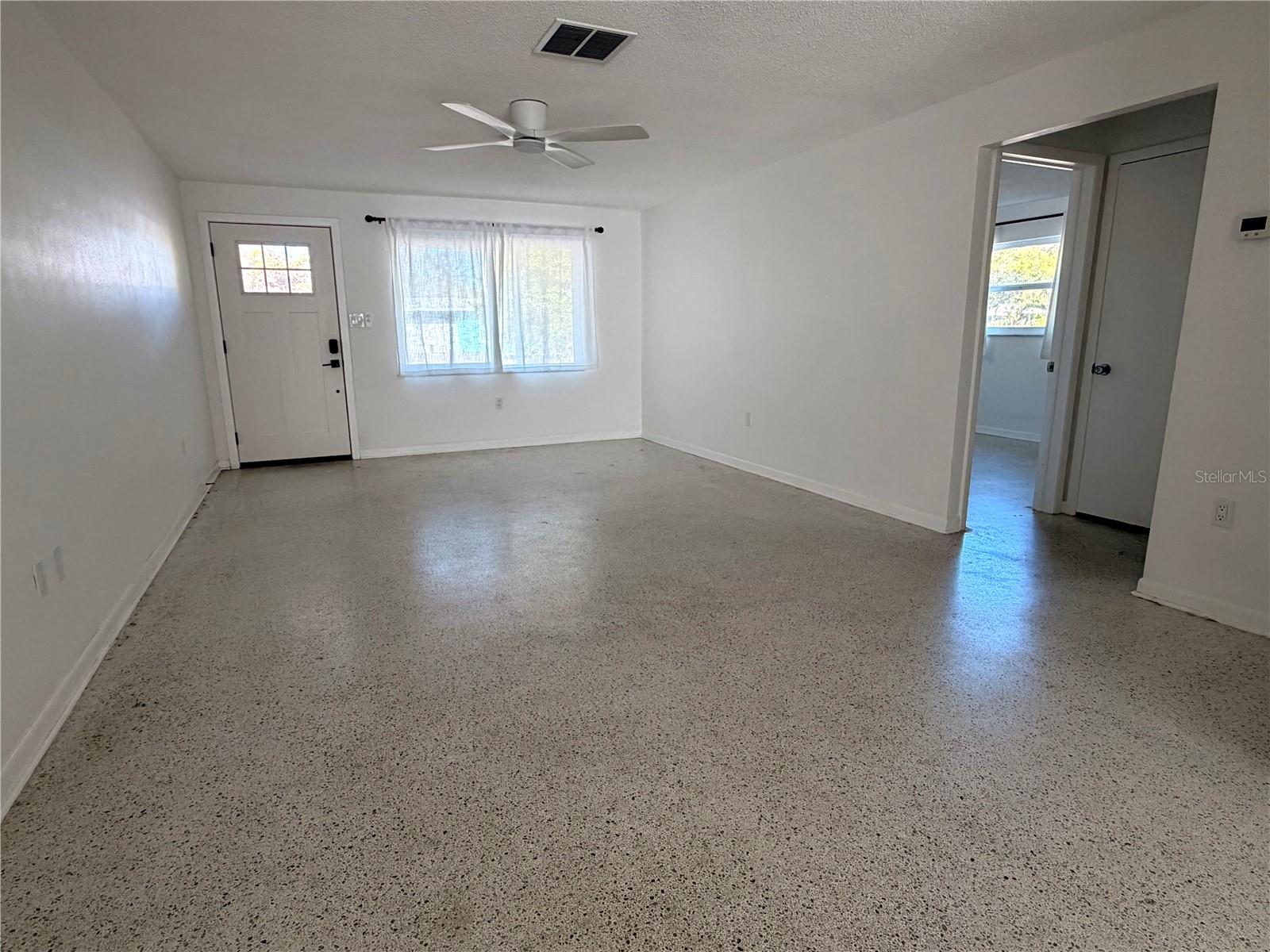 Image 9 of 29 For 523 Milwaukee Avenue