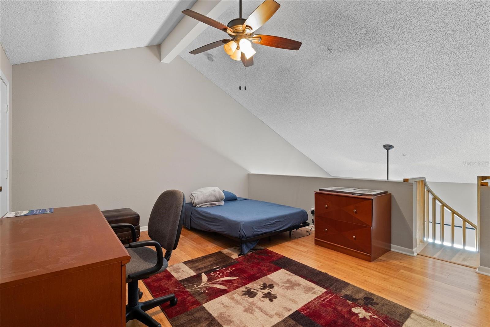 Image 14 of 38 For 320 Island Way 103