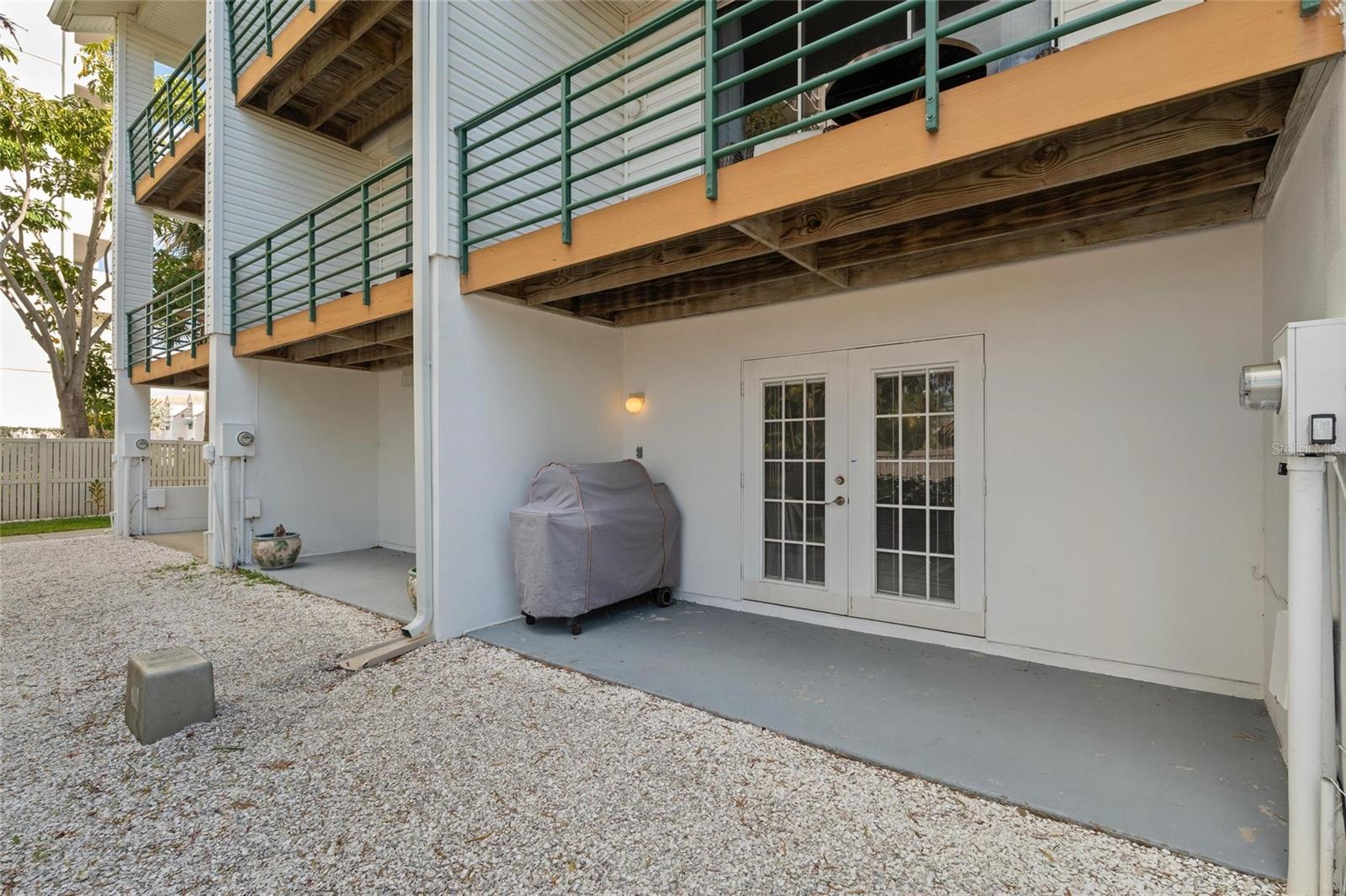 Image 25 of 38 For 320 Island Way 103