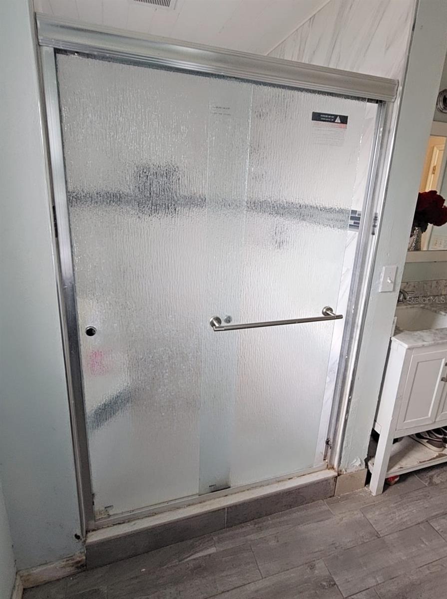 Image 11 of 19 For 553 Robin Hill Circle