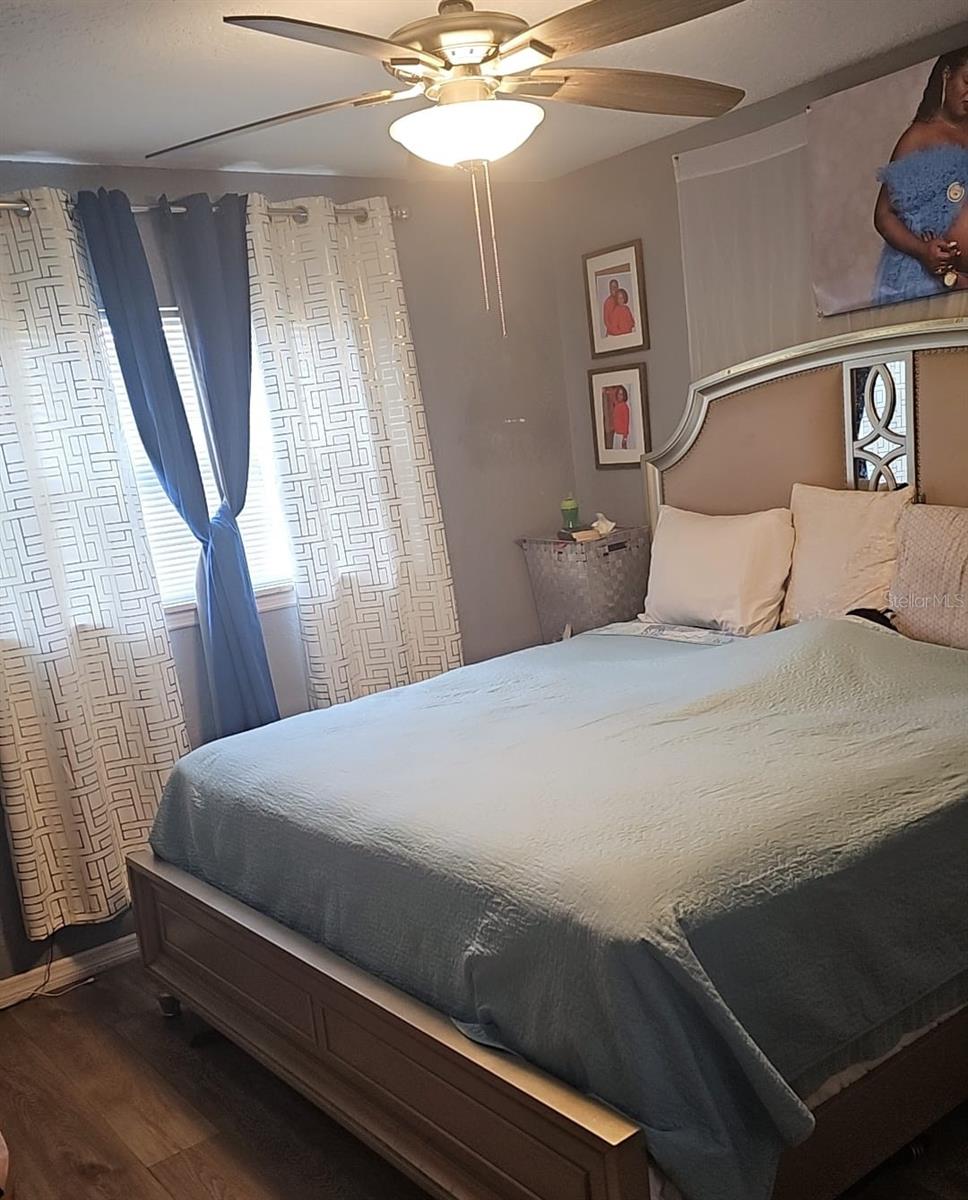 Image 12 of 19 For 553 Robin Hill Circle