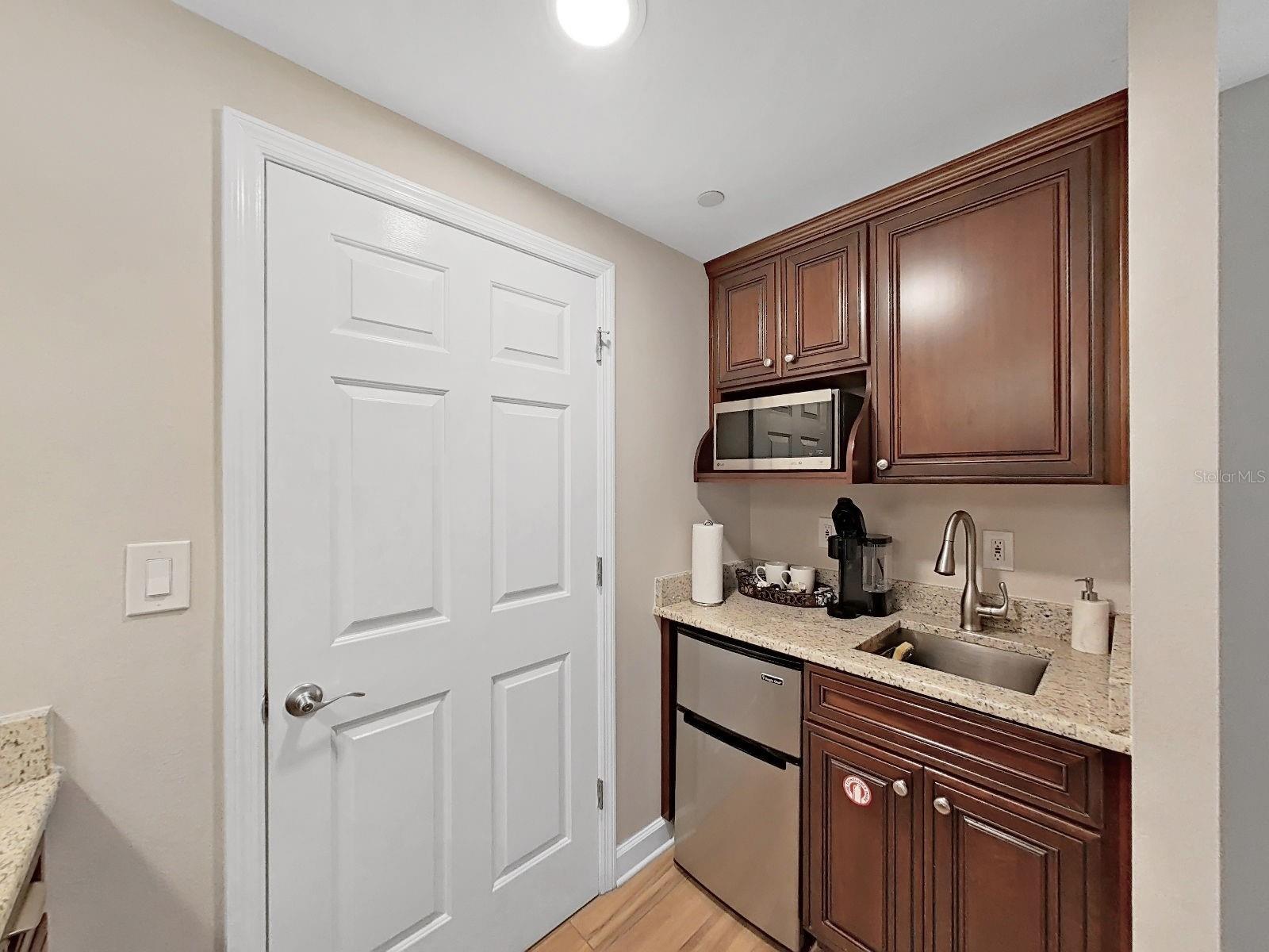 Image 26 of 40 For 345 Bayshore Boulevard P4