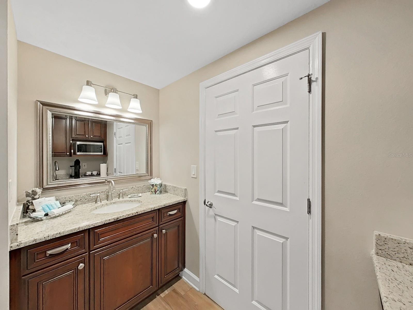 Image 27 of 40 For 345 Bayshore Boulevard P4