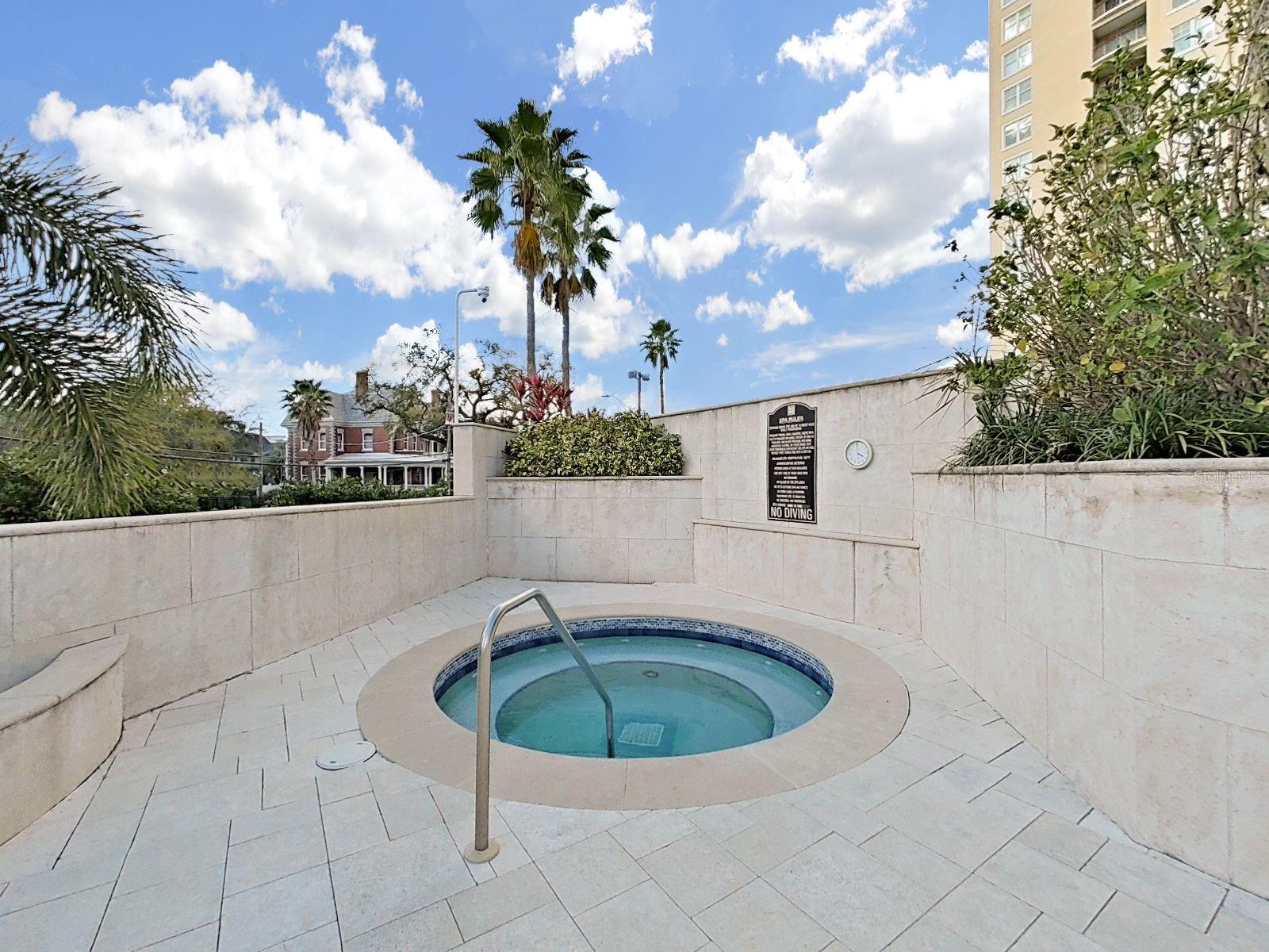 Image 33 of 40 For 345 Bayshore Boulevard P4