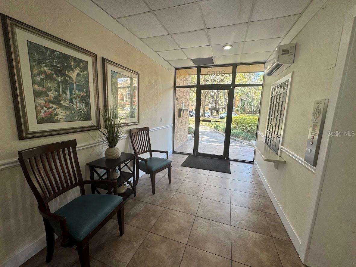 Image 22 of 24 For 3062 Eastland Boulevard 205