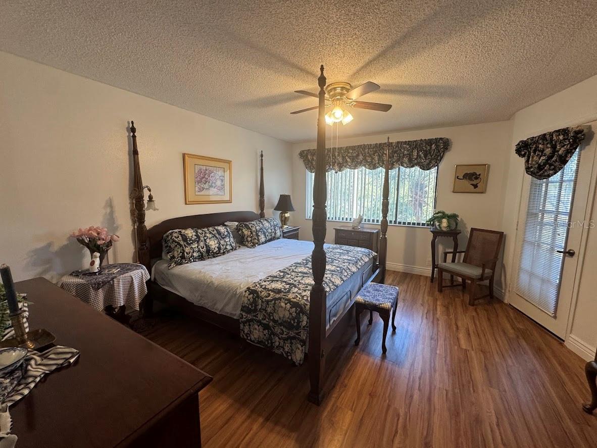 Image 3 of 24 For 3062 Eastland Boulevard 205