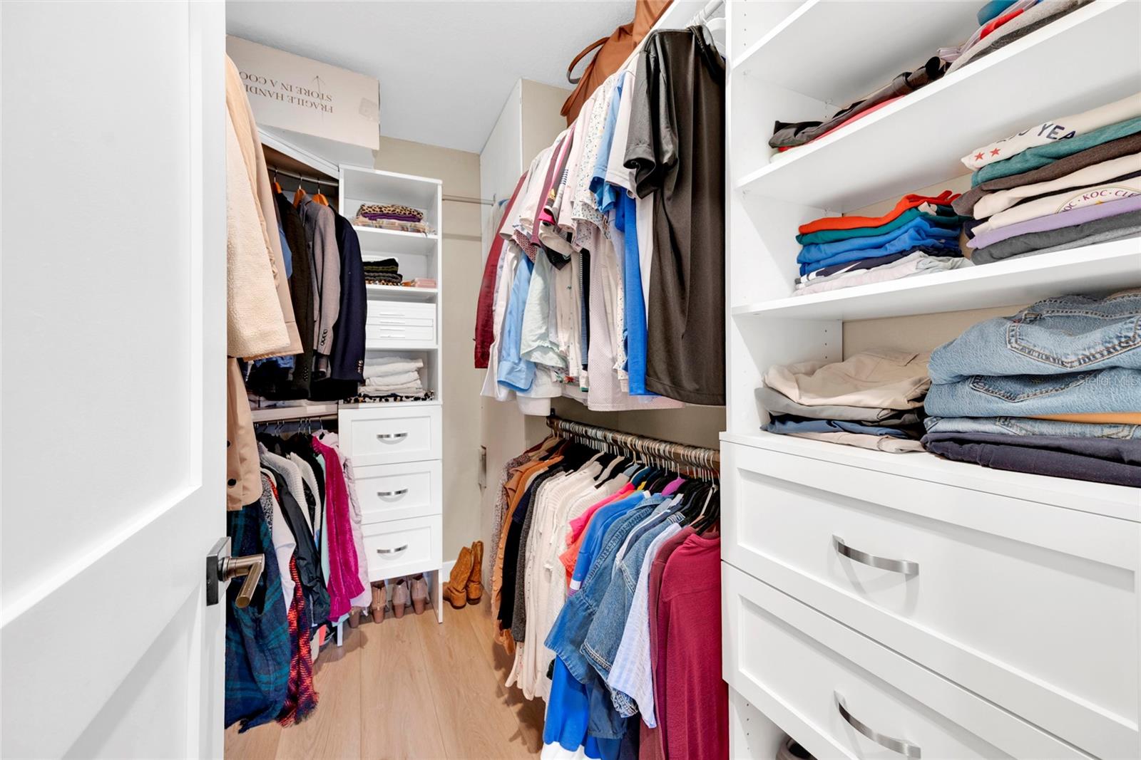 Image 13 of 32 For 511 Longfellow Court D