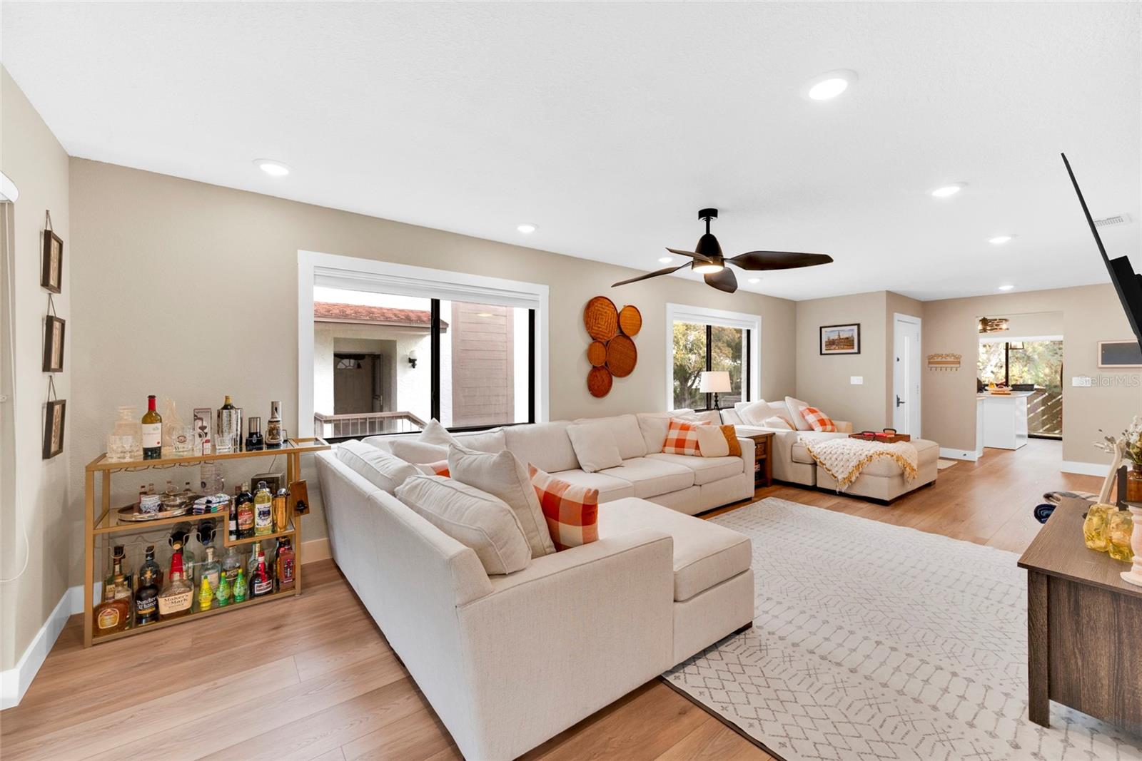 Image 6 of 32 For 511 Longfellow Court D