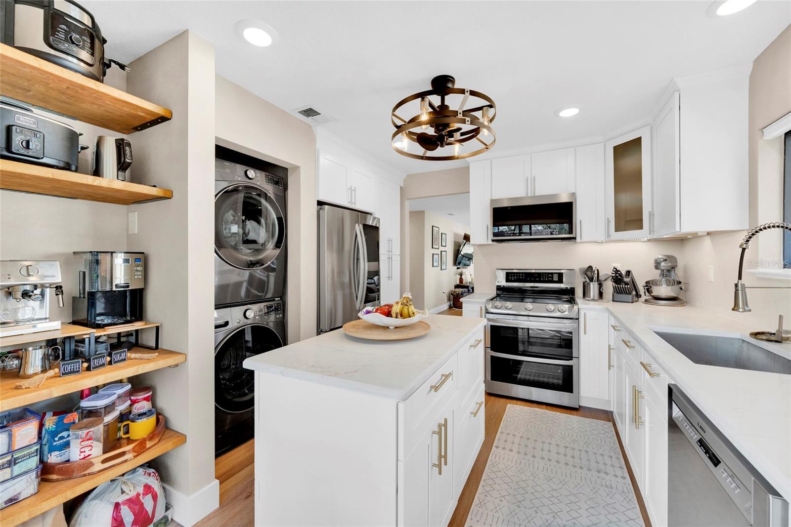 Image 8 of 32 For 511 Longfellow Court D