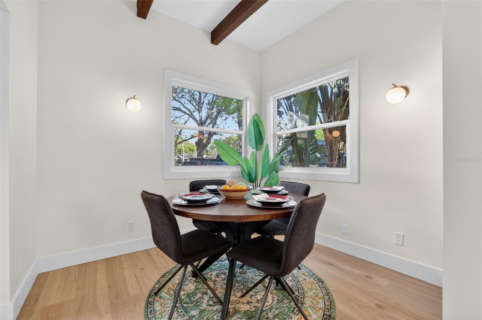 Listing photo id 6 for 1213 Clifton Street